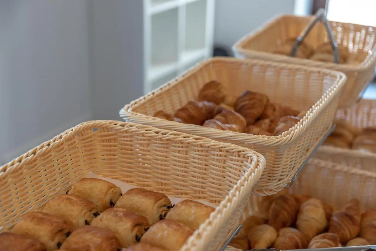 Kyriad Direct Toulon Ouest - La Seyne Sur Mer Hotel